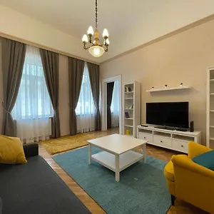 Apartman Fullmoon 1