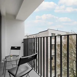 apt-spacious-with-balcony-by-rent-like-home.poznan-hotels.com/